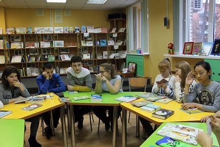Лидеры чтения представляют книги, достойные знака «Нравится детям Ленинградской области».